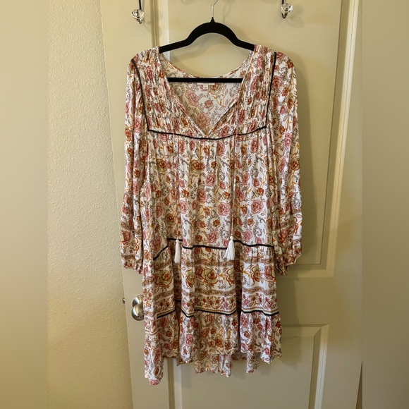 Umgee Dresses & Skirts - Umgee Floral V-Neck Boho Dress Size Large - Beach, Spring, Summer, Vacation
